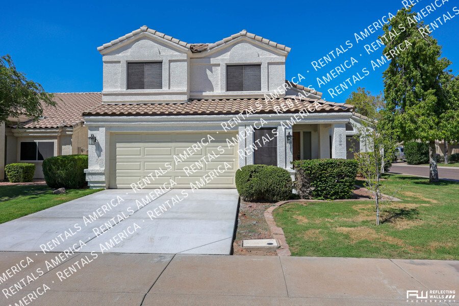 Beautiful home in Val Vista Lakes property image