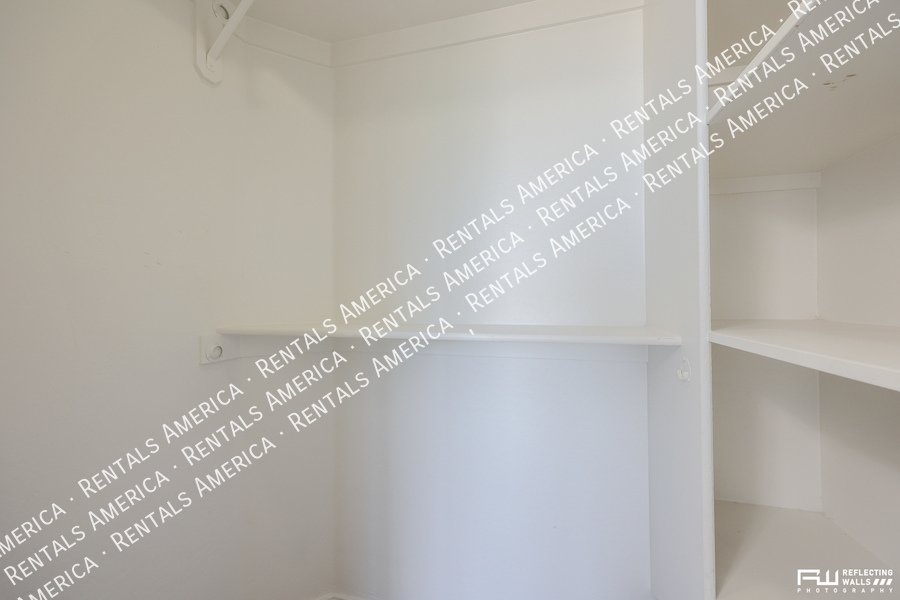 Beautiful home in Val Vista Lakes property image