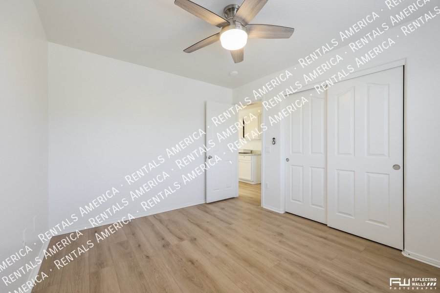 Beautiful home in Val Vista Lakes property image