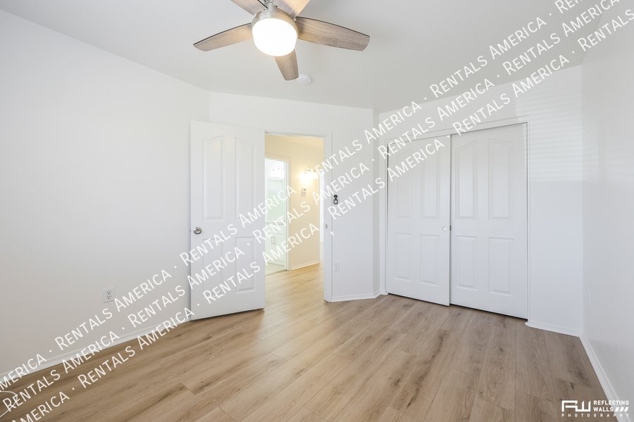 Beautiful home in Val Vista Lakes property image