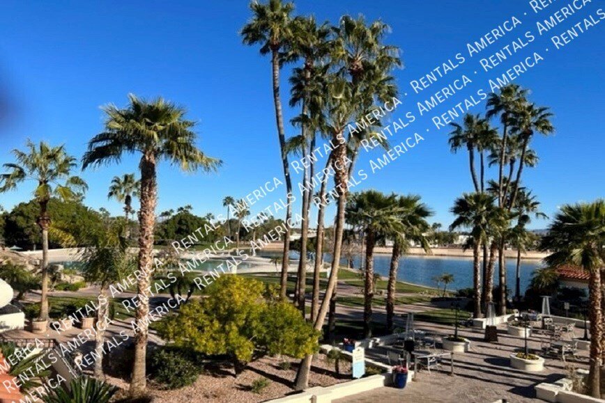 Beautiful home in Val Vista Lakes property image