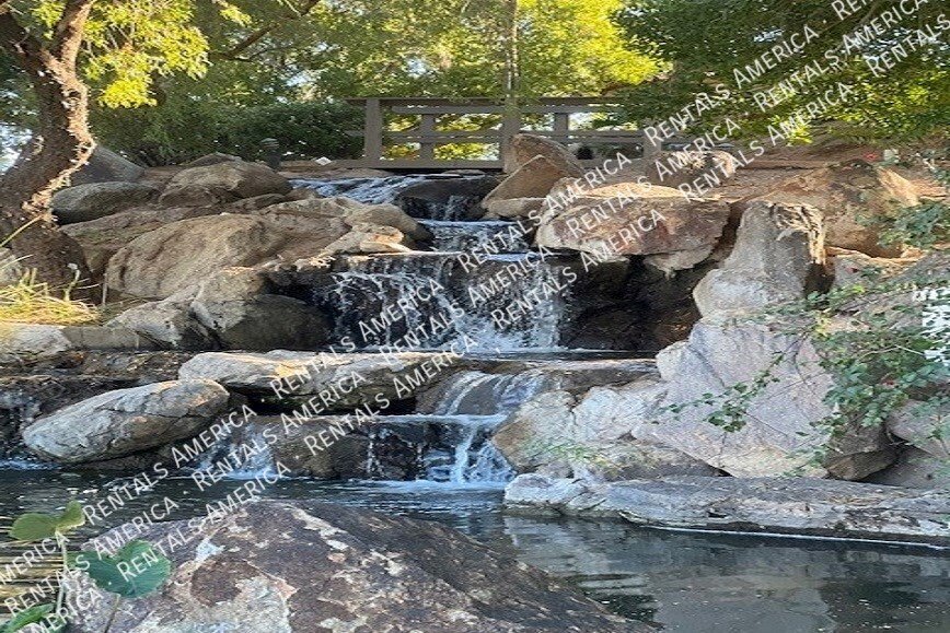 Beautiful home in Val Vista Lakes property image