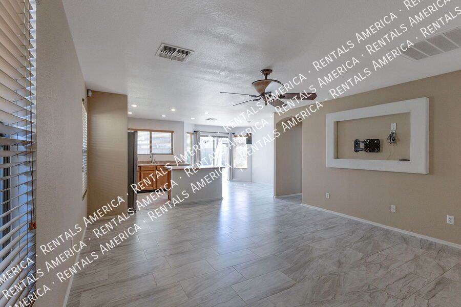 Charming 3 Bedroom 2 bath property image