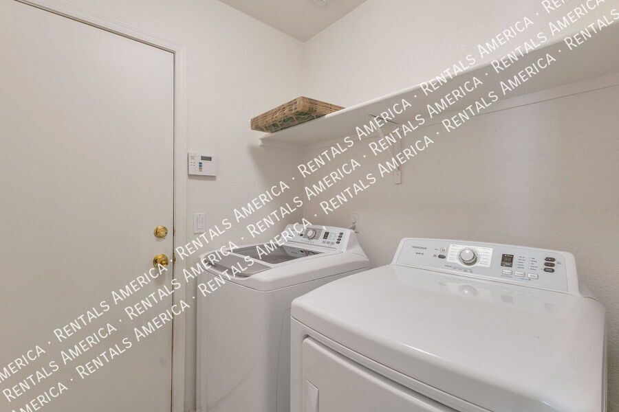 Charming 3 Bedroom 2 bath property image
