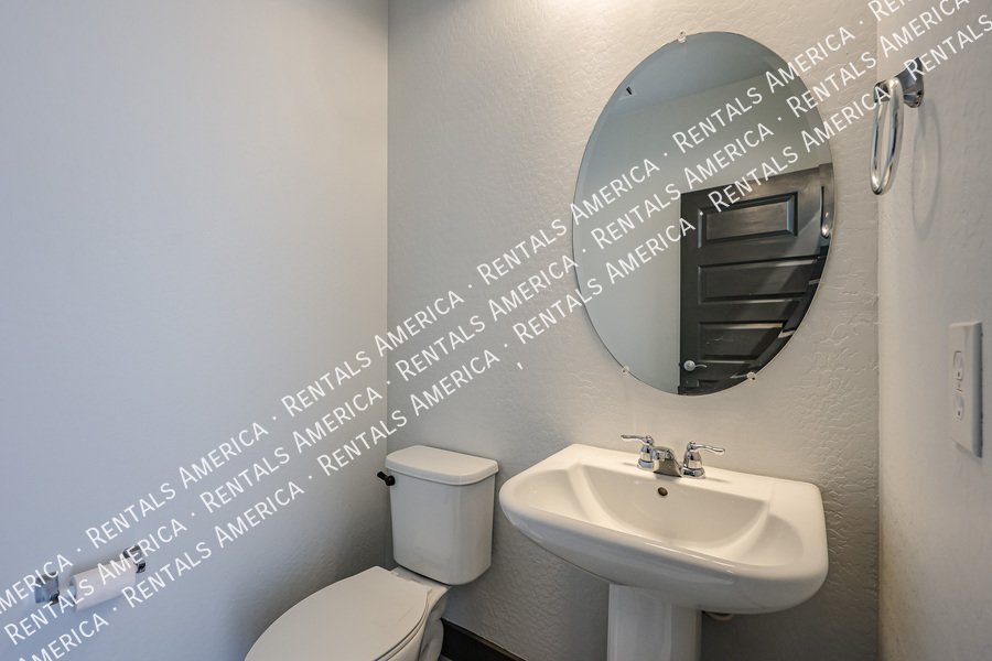 Beautiful 3-bed 2.5-bath home located in the sought-after Eastmark property image