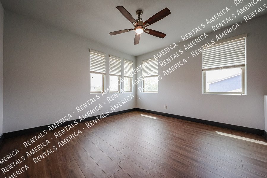 Beautiful 3-bed 2.5-bath home located in the sought-after Eastmark property image