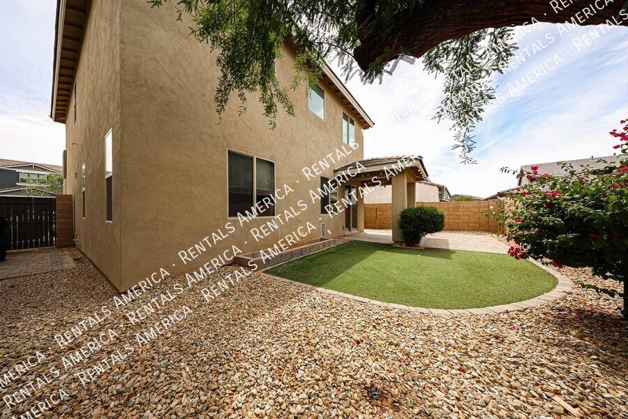 Beautiful 3-bed 2.5-bath home located in the sought-after Eastmark property image