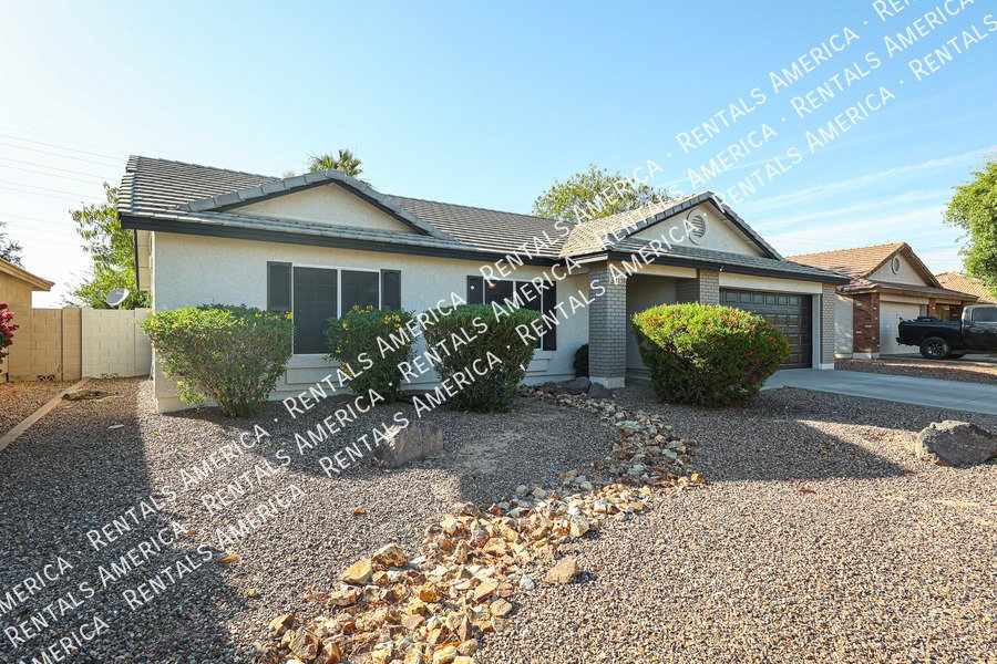 Beautiful 3 BR/2 BA Home in Coronado Ranch, Gilbert w/ Pool! property image