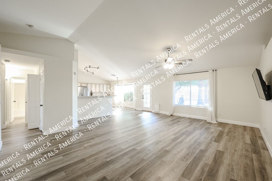 Beautiful 3 BR/2 BA Home in Coronado Ranch, Gilbert w/ Pool! property image