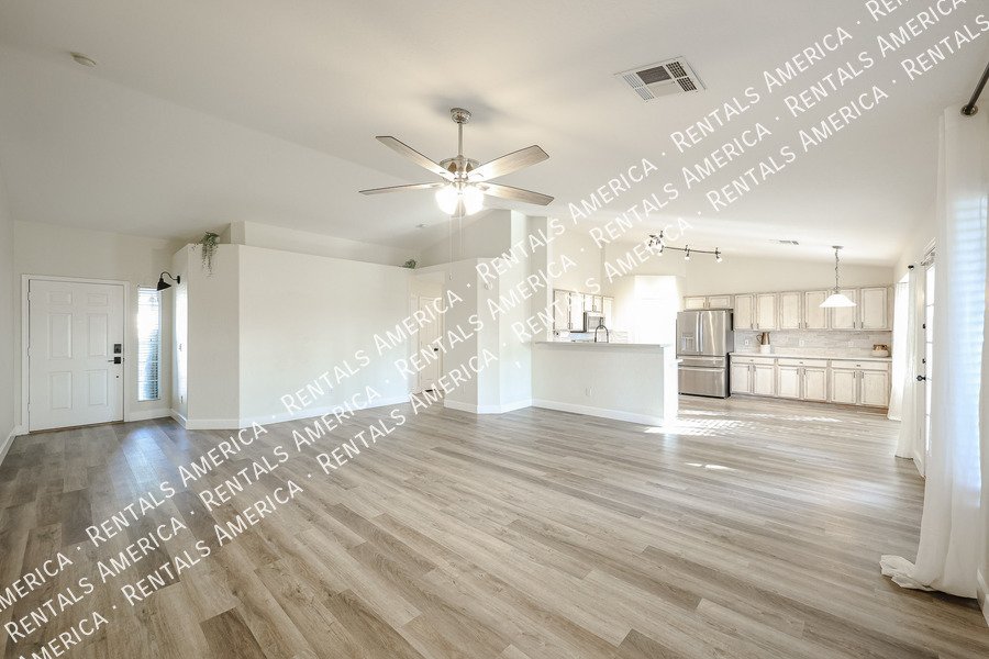 Beautiful 3 BR/2 BA Home in Coronado Ranch, Gilbert w/ Pool! property image