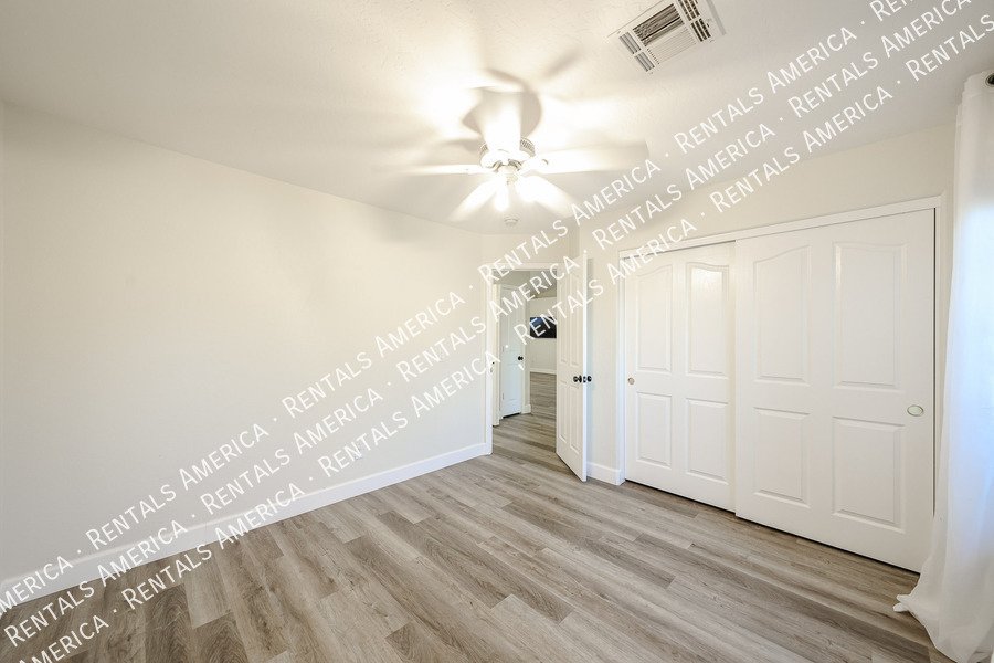 Beautiful 3 BR/2 BA Home in Coronado Ranch, Gilbert w/ Pool! property image