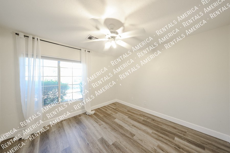 Beautiful 3 BR/2 BA Home in Coronado Ranch, Gilbert w/ Pool! property image