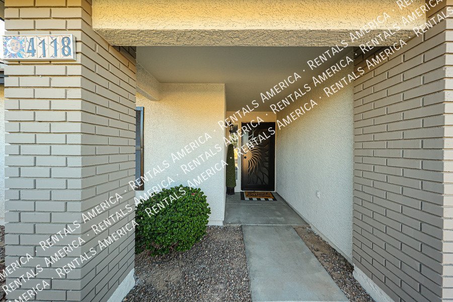 Beautiful 3 BR/2 BA Home in Coronado Ranch, Gilbert w/ Pool! property image