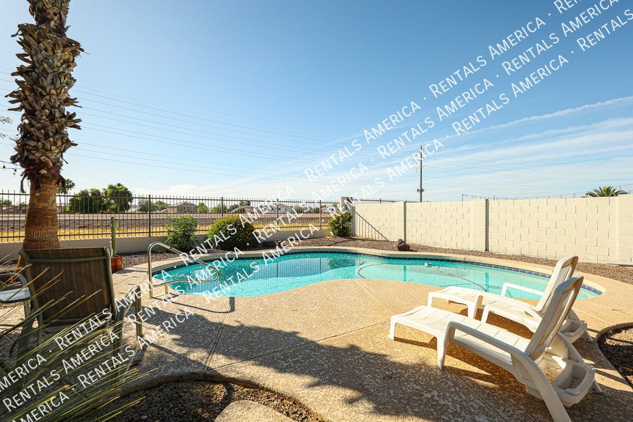 Beautiful 3 BR/2 BA Home in Coronado Ranch, Gilbert w/ Pool! property image