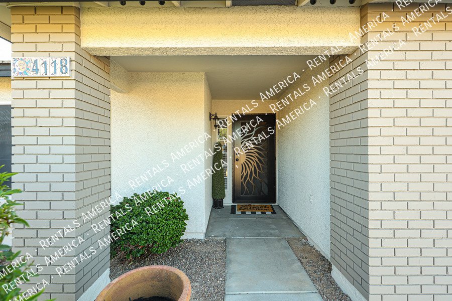 Beautiful 3 BR/2 BA Home in Coronado Ranch, Gilbert w/ Pool! property image