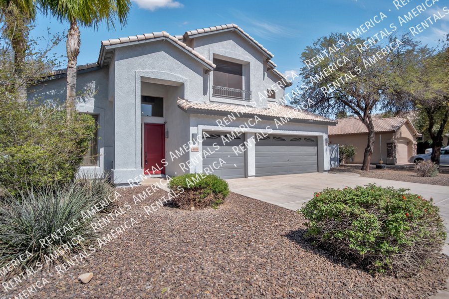 COMING SOON! Stunning 5 Bedroom 3.5 Bath Home in Gilbert! property image