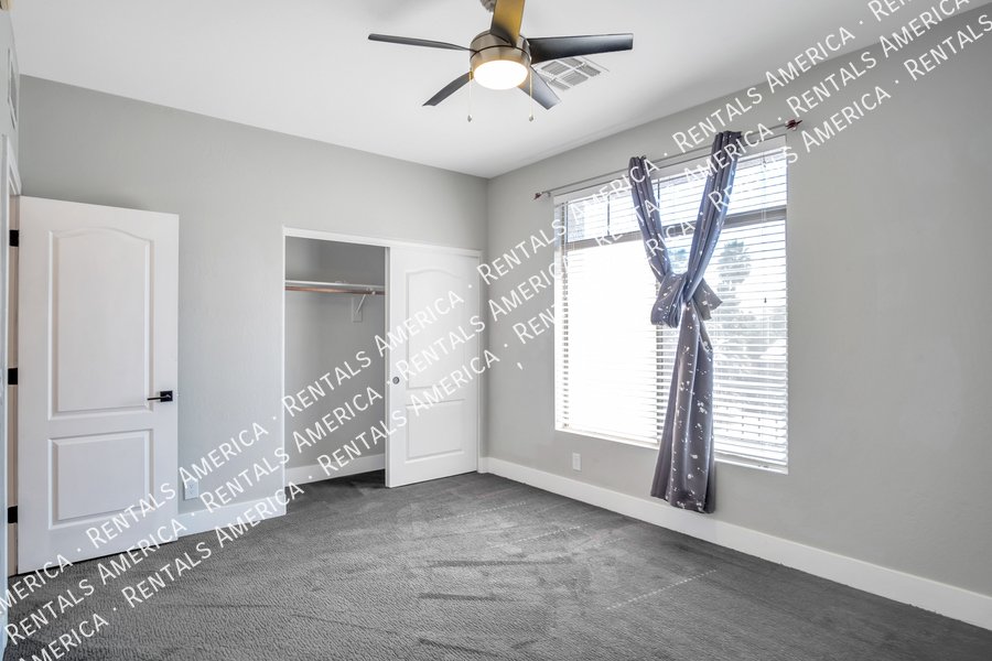 COMING SOON! Stunning 5 Bedroom 3.5 Bath Home in Gilbert! property image