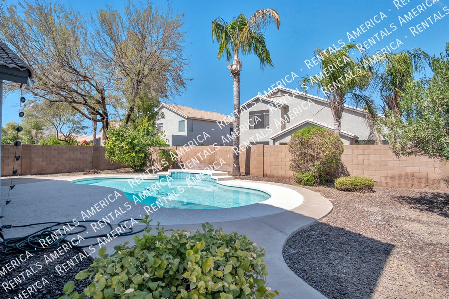 COMING SOON! Stunning 5 Bedroom 3.5 Bath Home in Gilbert! property image