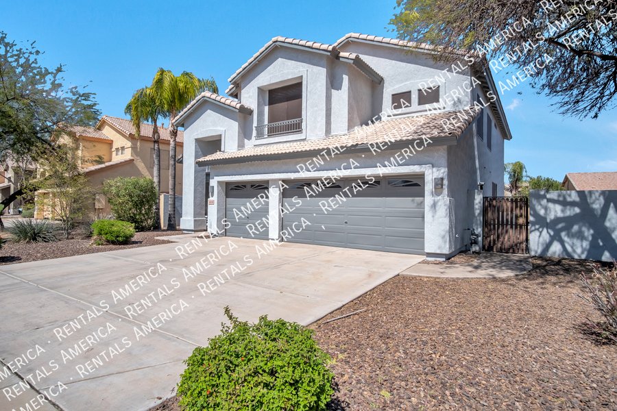 COMING SOON! Stunning 5 Bedroom 3.5 Bath Home in Gilbert! property image