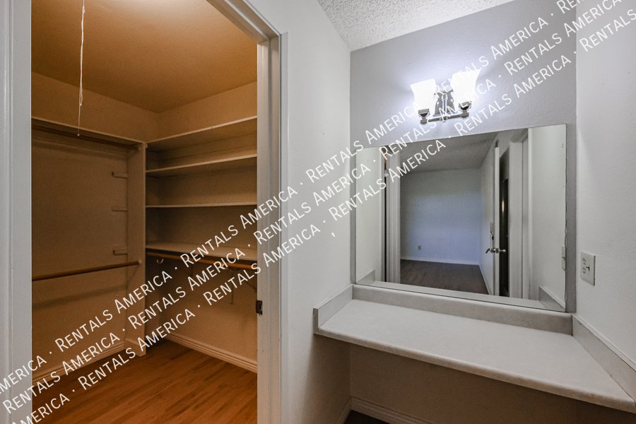 Move in Ready & Special Offer! property image