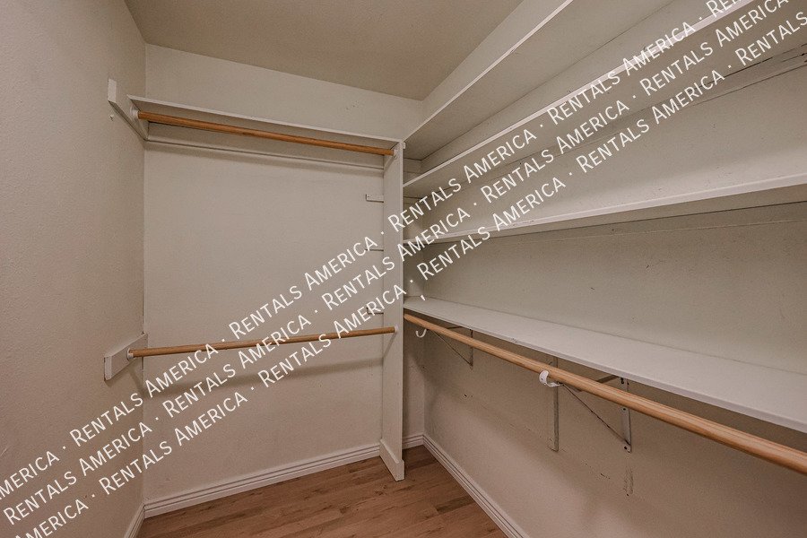 Move in Ready & Special Offer! property image