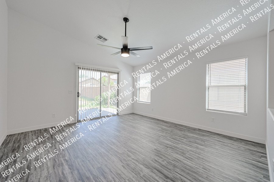 ***1/2 off 1st months rent if move in 05/15/26 on 12-mth lease*** property image