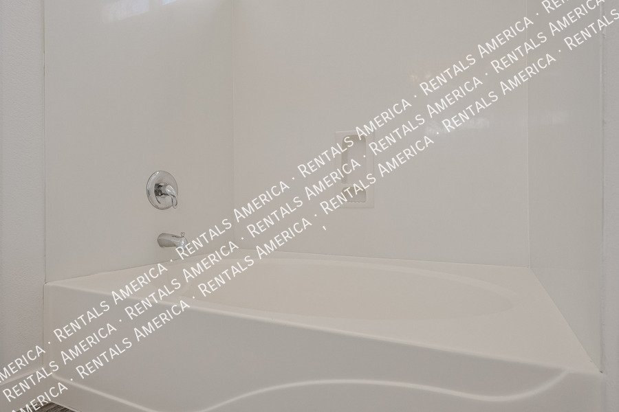 ***1/2 off 1st months rent if move in 05/15/26 on 12-mth lease*** property image