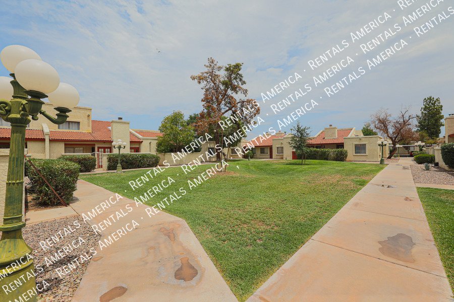 COMING SOON! Cute 2 Bed 2 Bath Townhome in Tempe! This s a Must-See! property image