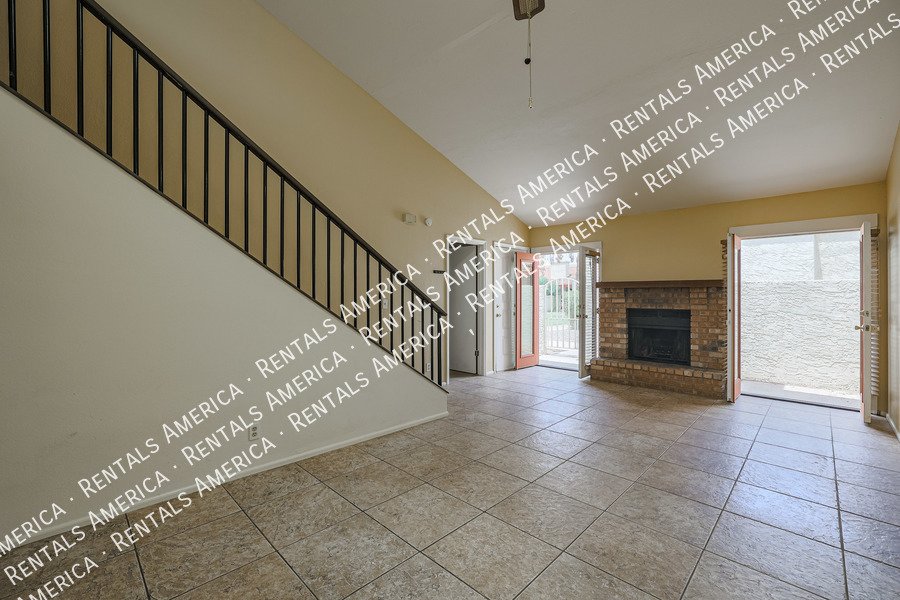 COMING SOON! Cute 2 Bed 2 Bath Townhome in Tempe! This s a Must-See! property image