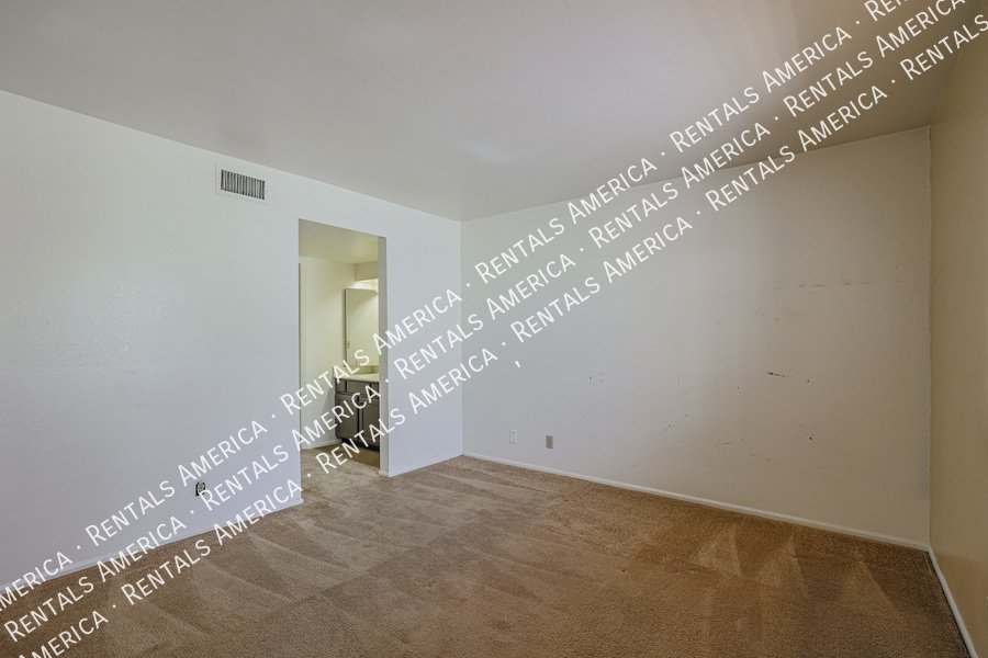 COMING SOON! Cute 2 Bed 2 Bath Townhome in Tempe! This s a Must-See! property image