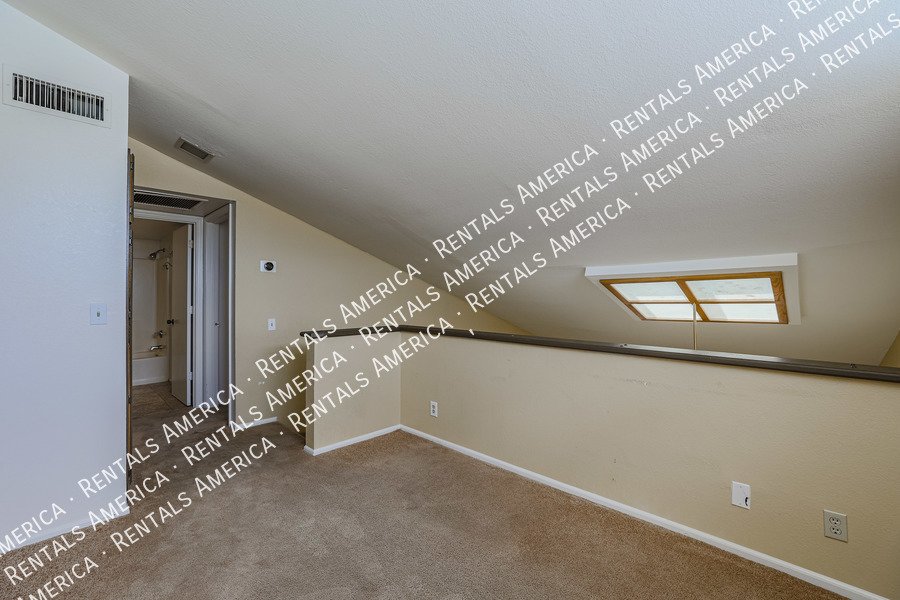 COMING SOON! Cute 2 Bed 2 Bath Townhome in Tempe! This s a Must-See! property image