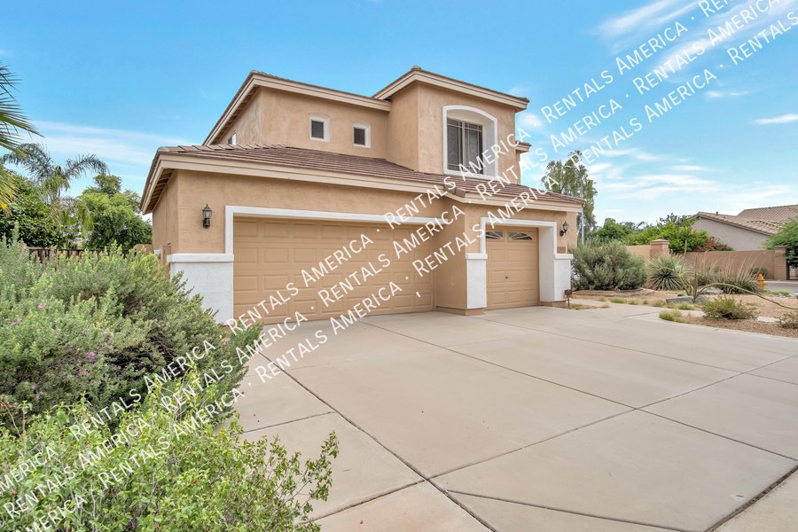 COMING SOON! Beautiful 4BD 3BA home with Loft located in Chandler! property image