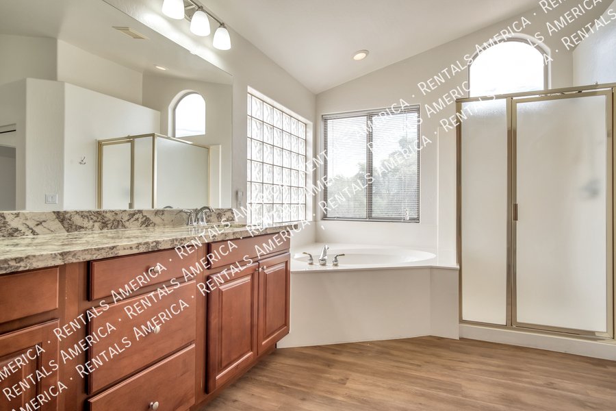 COMING SOON! Beautiful 4BD 3BA home with Loft located in Chandler! property image