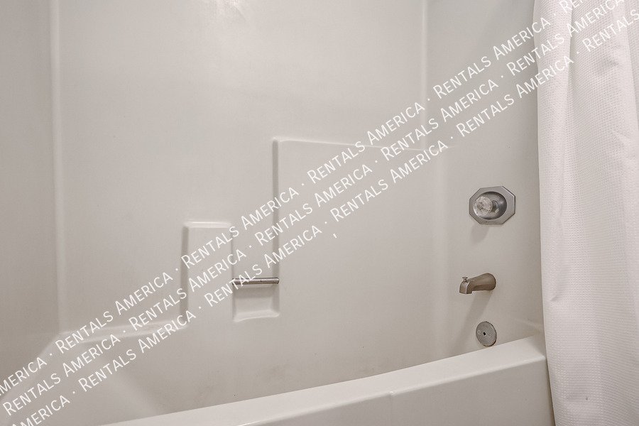 NO HOA, 4-bedroom, 3 bath w/ Private pool! property image