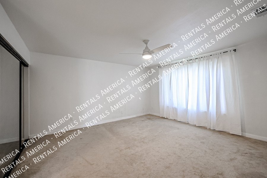 NO HOA, 4-bedroom, 3 bath w/ Private pool! property image