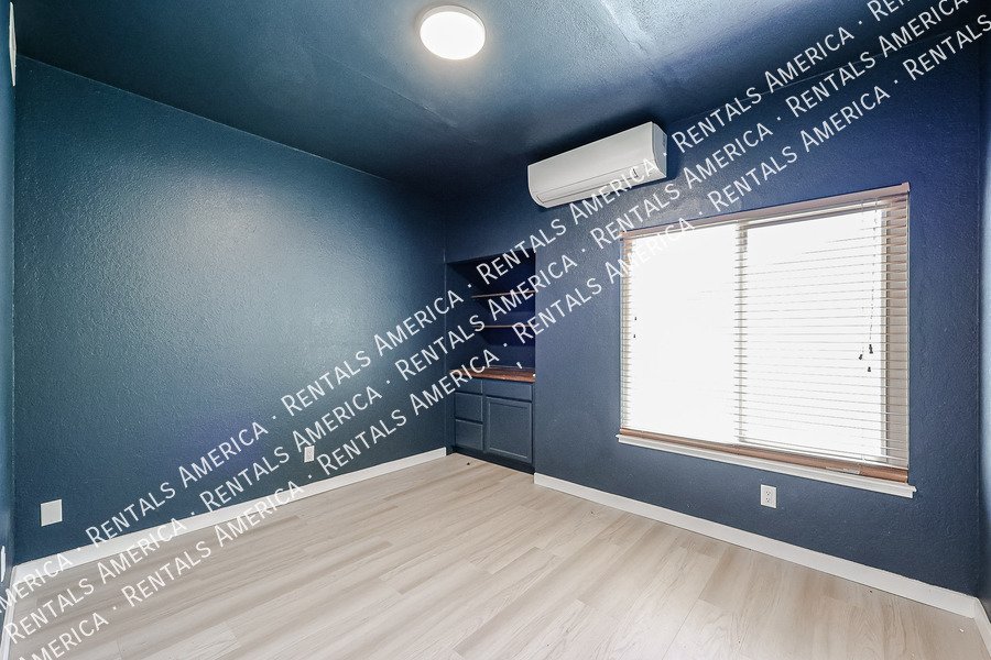 NO HOA, 4-bedroom, 3 bath w/ Private pool! property image