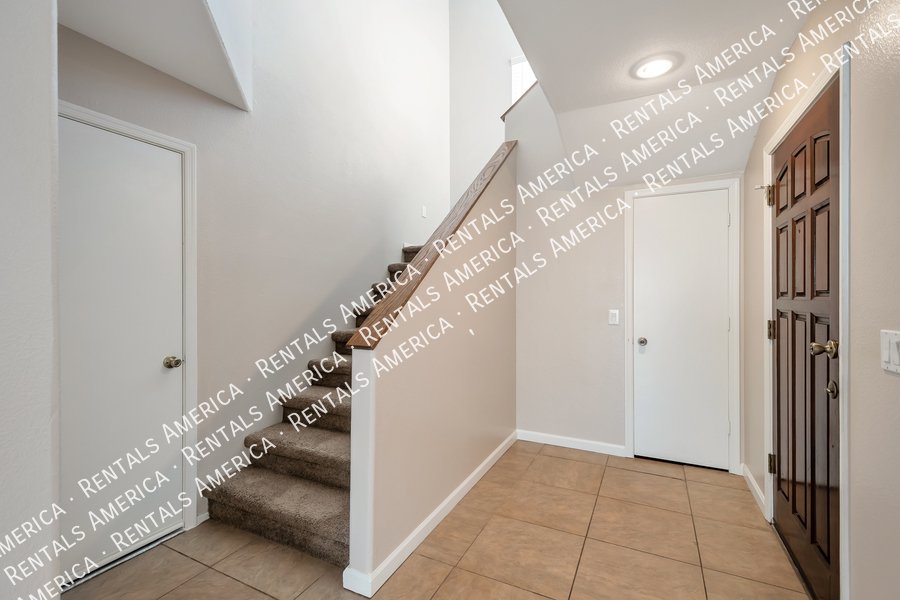 Location Location!!  3 bed 2.5 baths- 2 weeks free with 13-month Lease property image