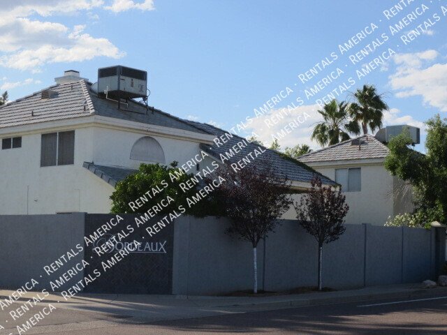Location Location!!  3 bed 2.5 baths- 2 weeks free with 13-month Lease property image