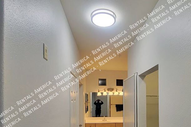 Scottsdale Greyhawk 2 BR/2 BA Condo w/ 1-car garage property image