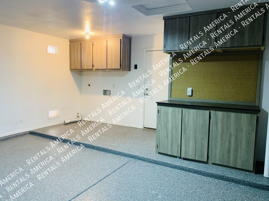 Coming Soon- Occupied through 5/31/26Charming corner home 3 Bed 2 Bath property image