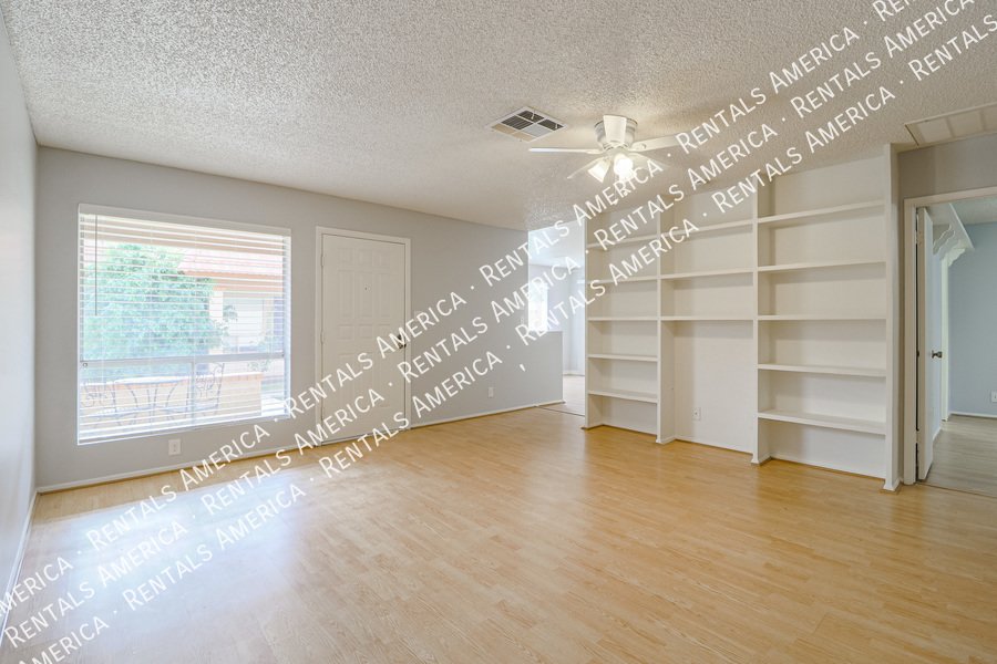 Cozy townhouse 2 bed / 2 bath property image