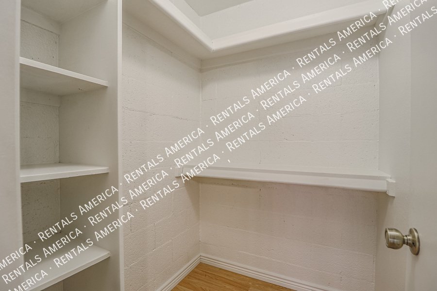 Cozy townhouse 2 bed / 2 bath property image