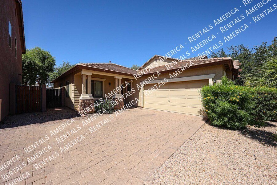 Stunning 3 BR / 2 BA Gateway Village Home in Gilbert property image