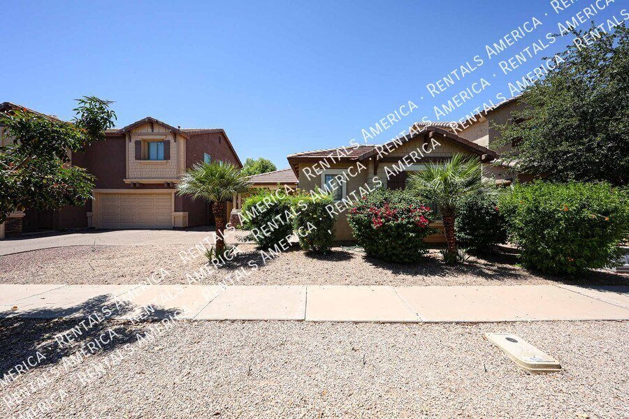 Stunning 3 BR / 2 BA Gateway Village Home in Gilbert property image