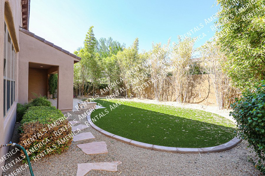 Upscale 4 Bedroom Home in Desert Ridge property image