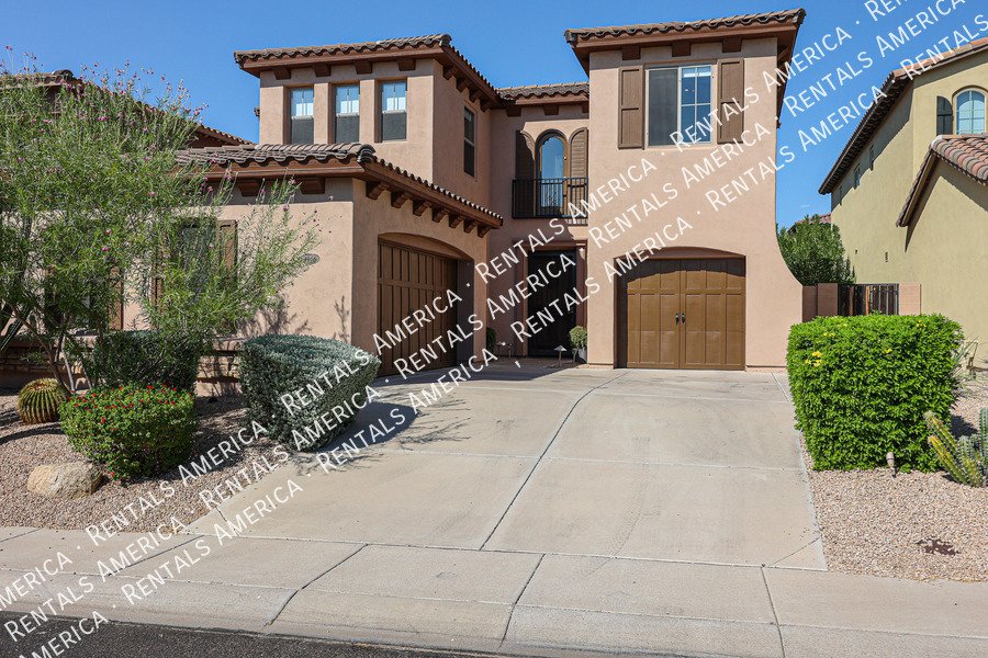 Upscale 4 Bedroom Home in Desert Ridge property image