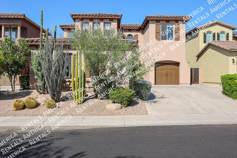 Upscale 4 Bedroom Home in Desert Ridge property image