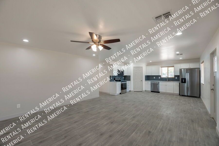 *Get 2 weeks free rent with a signed 12 month lease!* property image