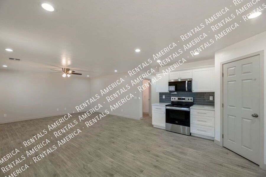*Get 2 weeks free rent with a signed 12 month lease!* property image
