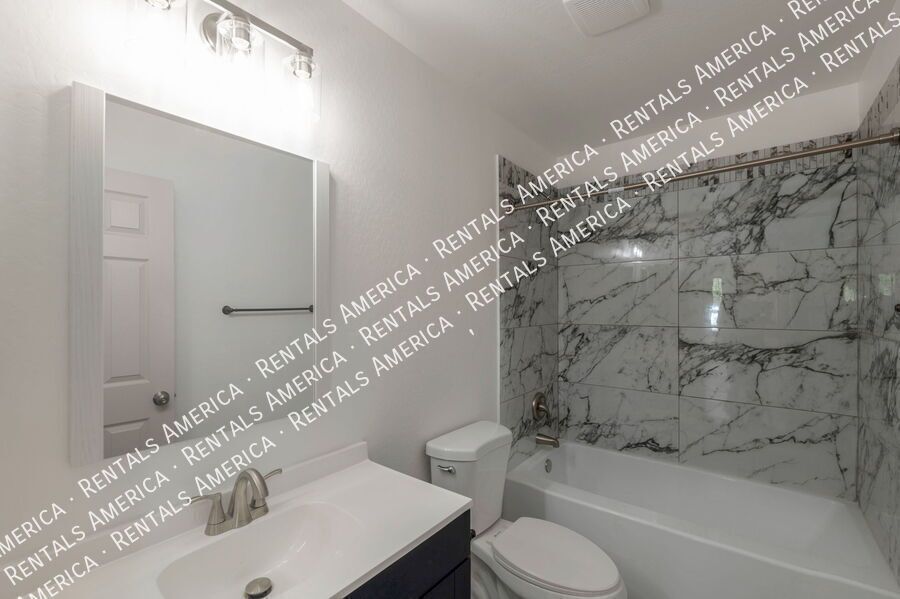 *Get 2 weeks free rent with a signed 12 month lease!* property image